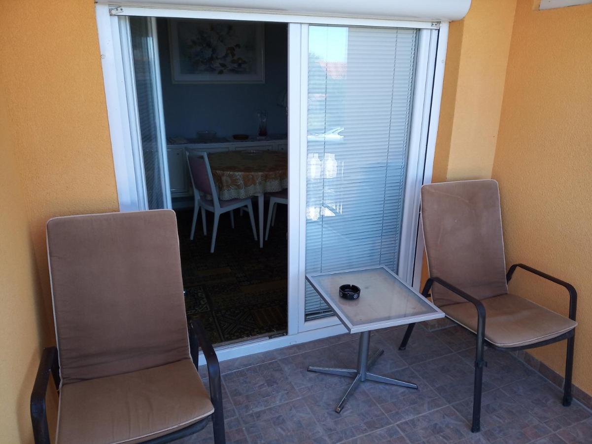 Leon Apartment