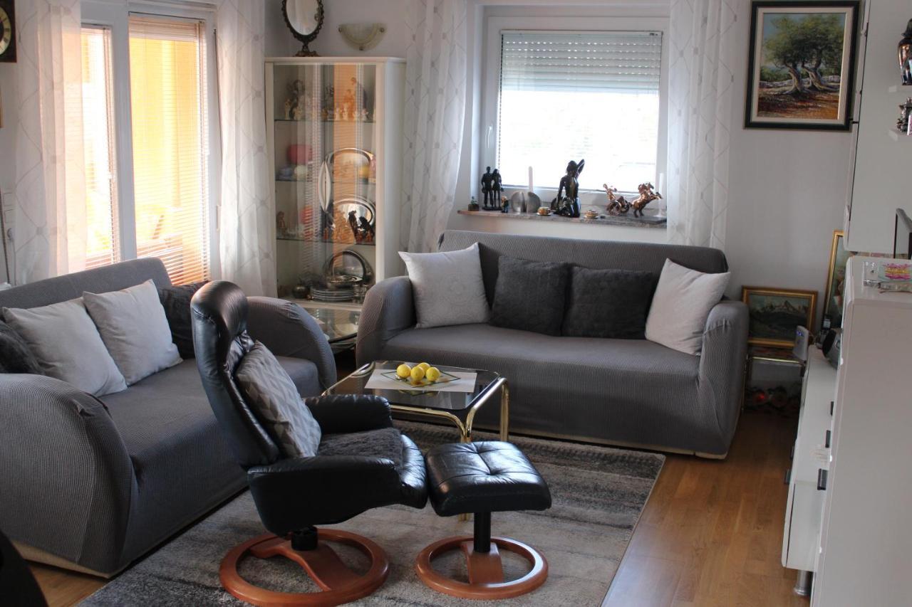 Leon Apartment