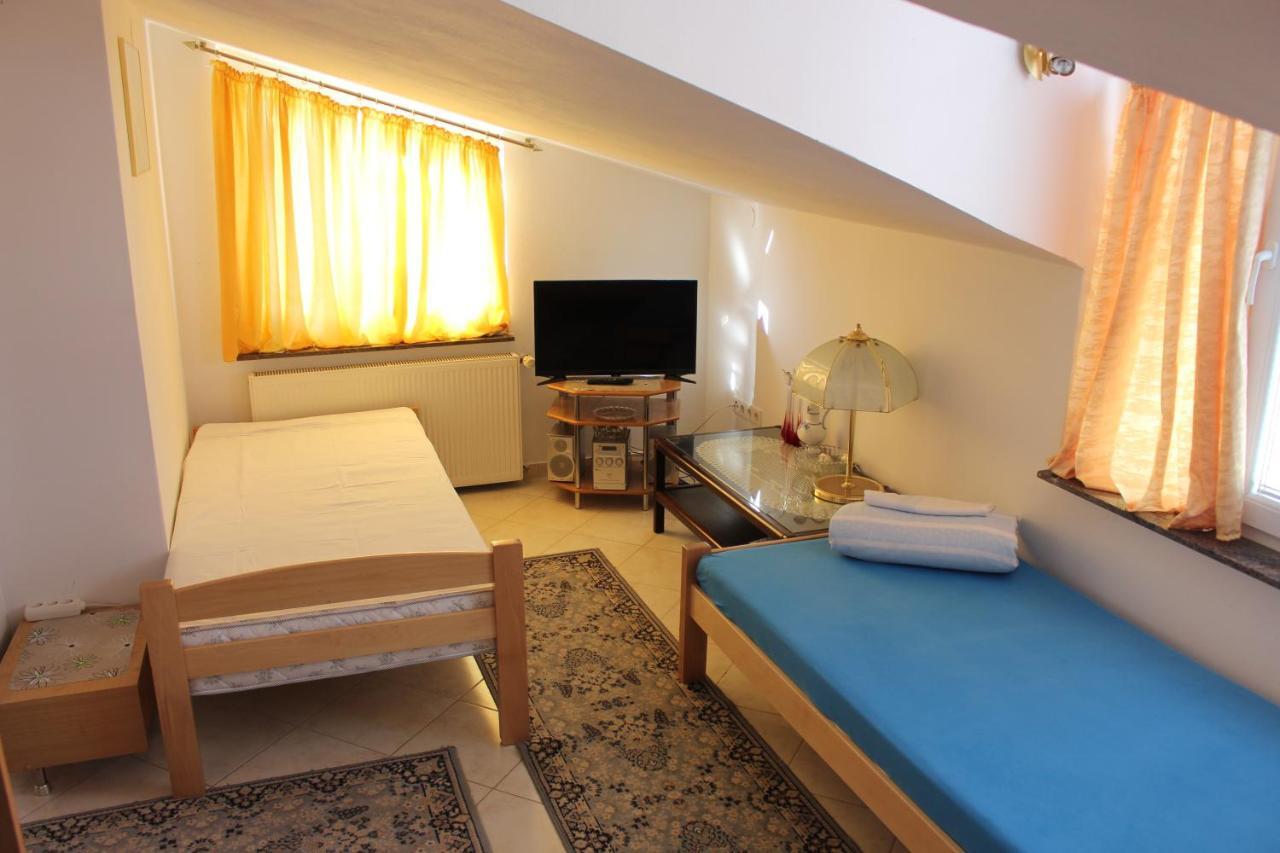 Apartment Leon Zadar