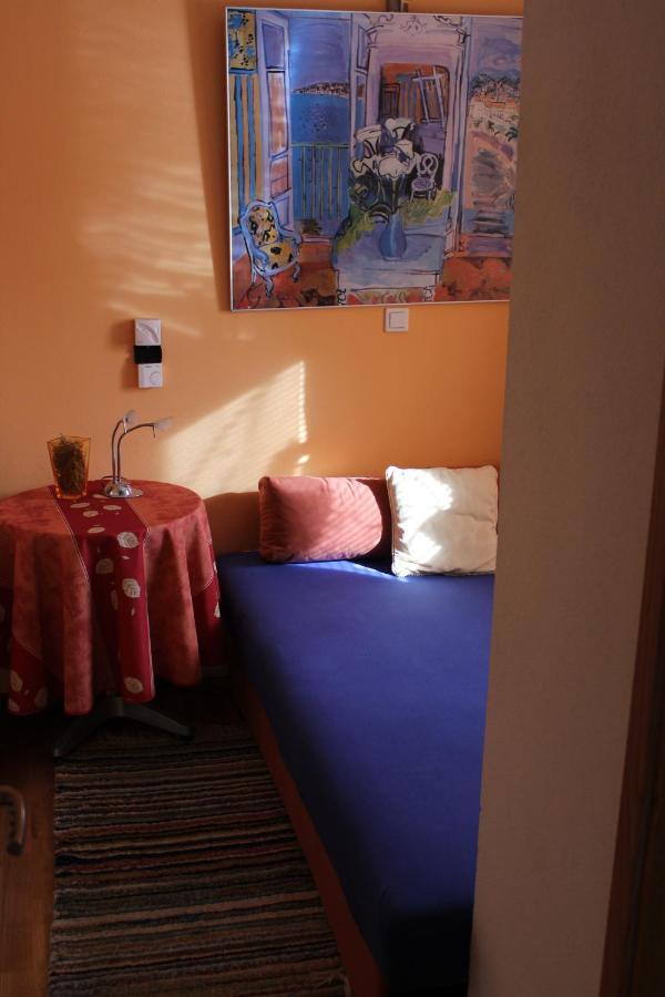 Leon Apartment *